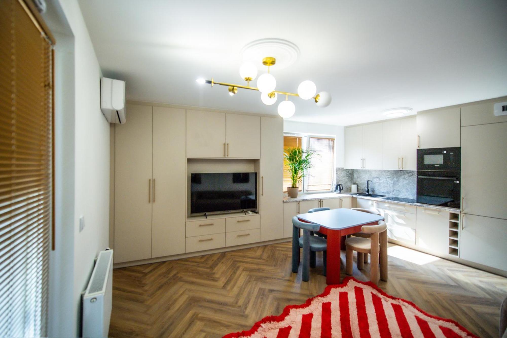 Apartament Mikolowska Z Balkonem กลีวิตเซ ภายนอก รูปภาพ