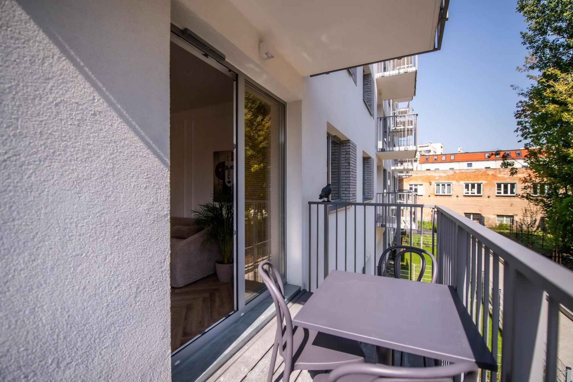 Apartament Mikolowska Z Balkonem กลีวิตเซ ภายนอก รูปภาพ